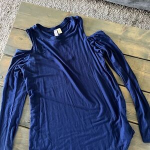 Francecas’s Navy Cold Shoulder Top